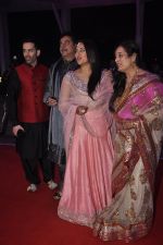 shatrughan sinha, Poonam Sinha, Sonakshi Sinha, Luv Sinha at Kush Wedding Reception in Sahara Star, Mumbai on 19th Jan 2015